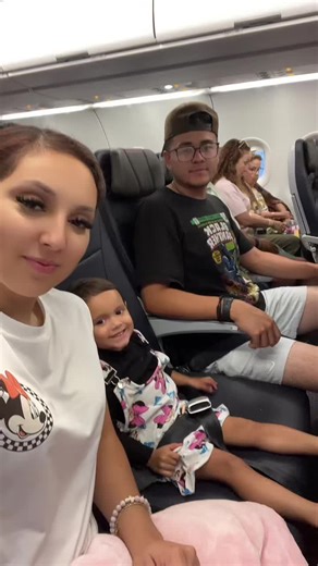 Haven’t even left and already missing Disney 😭 I wish we really had that lever 😅🏰✨❤️#disney #magickingdom #vacay #orlando