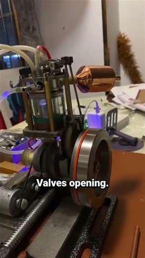 See Inside a Running Engine! 🔥 Transparent Model Explained #Shorts