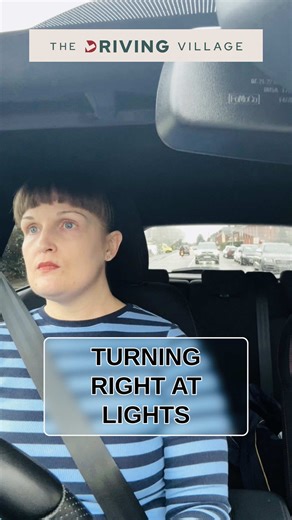 Mastering Right Turns at Traffic Lights