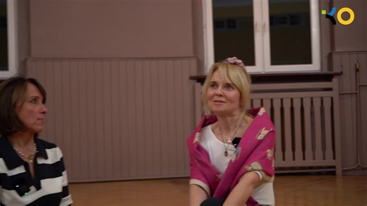 🎙️ Tym razem w Edutalk – rozmowy nie tylko o edukacji – zmieniamy perspektywę. Zamiast rozmowy przy stole zapraszamy Was w opowieść o uważności, oddechu i równowadze. Bo edukacja to także troska o dobrostan i jakość życia – na co dzień. W najnowszym odcinku Edutalk – rozmowy nie tylko o edukacji Aleksandra Dyla - Śląski Kurator Oświaty rozmawia z Katarzyną Baron o tym, jak joga może realnie poprawić jakość życia, pomóc zwolnić i lepiej zadbać o siebie – także w świecie pełnym wyzwań. 🧘‍♀️ Spok