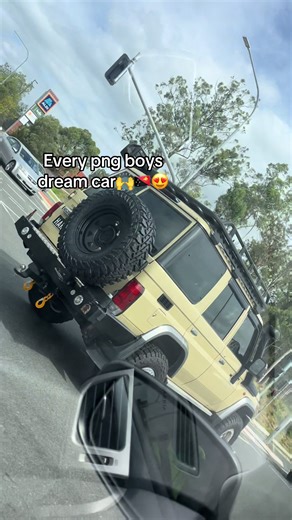 Every PNG Boy's Dream Car: Land Cruiser