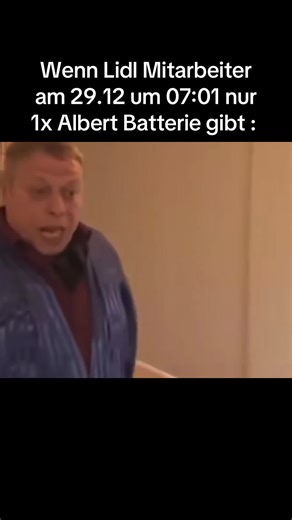 Lidl Mitarbeiter und die Albert Batterie am 29. Dezember