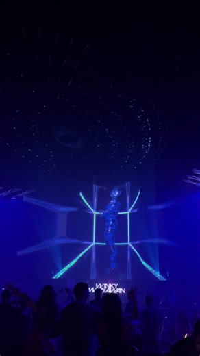 Dash Berlin - Waiting: A Journey Through Memories