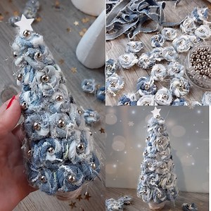 Ciao ragazze buongiorno !!! Guardate cosa realizza stamattina Maria Mancini !!! Cosa ne pensate ? Alberello di jeans Occorrente: Vecchi jeans Perline color argento Avanzi di lana bianca Capsula del caffè per la base Stellina di legno per decorare la punta dell'albero Colla a caldo | CreativeMamy