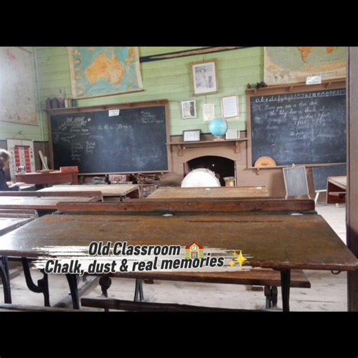 Old Classroom 🏫 vs New Smart Classroom 💻 | Education Upgrade 😱✨ | OLDxNEW™