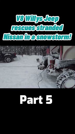 V8 Willys Jeep rescues stranded Nissan in a snowstorm! #fyp #trending