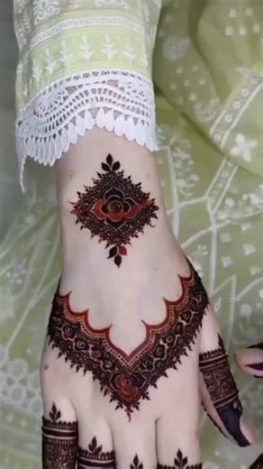 Stylish Back Hand Mehndi Designs for Every Occasion