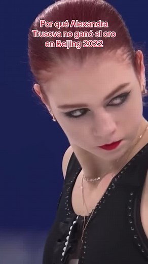 A pesar de realizar 5 saltos cuádruples en la final de damas, Sasha Trusova tuvo que conformarse con la plata. Pero qué fue exactamente lo que estuvo detrás de la estrategia de su compatriota Anna Schervackova que aún con sólo un cuádruple en su programa logró vencer a la reina del quad?! Mira el vídeo completo en mi canal de Youtube #CapCut #patinajeartistico #patinajesobrehielo #patinageartistiquefrançais #patinajeartisticosobrehielo #kamilavalieva #sashatrusova #annascherbakova
