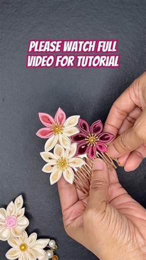 Kanzashi Haircomb #diy #craft #kanzashi #handmade #ribbonflowers #art #youtubeshorts #tutorial