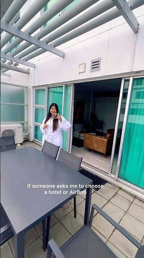 Auckland City Airbnb Tour 🇳🇿 | Why I Prefer Airbnb Over Hotels