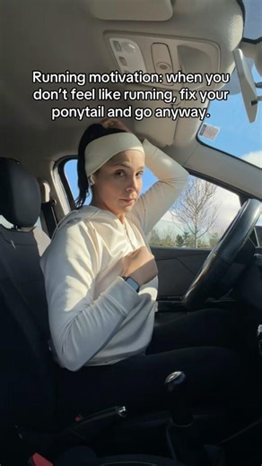 Fix your ponytail and go 🏃🏽‍♀️#runningmotivation #runninginspiration #runninggirls