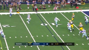 Aaron Rodgers extends the play to hit Jimmy Graham for 23 yards