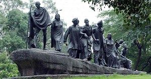 Salt March: Definition, Date & Gandhi | HISTORY