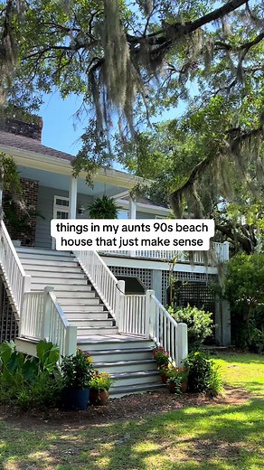 Exploring My Aunt's 90s Beach House Nostalgia