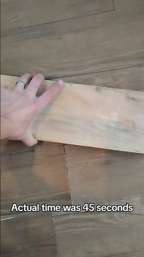 A quick and easy way to straighten soft copper tubing from a roll. #hvac #refrigeration #how