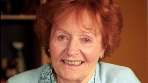 Cold Feet - Series 1 - Episode 4 - ITVX