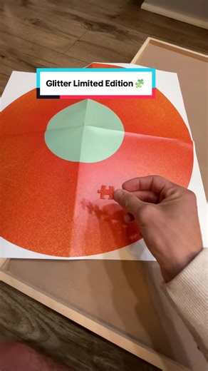 The poster always comes in handy while puzzling! full credit to @Kelly 🤣 I loved your version of this! Limited Edition Ravensburger Glitter Puzzle 🧡 #puzzle #puzzletok #glitter #jigsawpuzzle #thepuzzlespot
