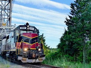 Classic rail dining at it's finest! The Cape Cod Dinner Train is five-courses served during the three-hour journey that includes two crossings of the famous Cape Cod Canal Railroad Bridge. Menus change during the season for a reason to reason! http://bit.ly/2uweH4X | Cape Cod Central Railroad