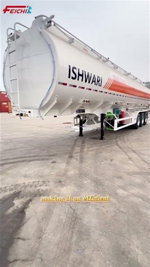 Special offer on three-axle carbon steel oil tank semi-trailer