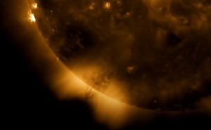 When NASA Scientists Once Spotted a Mysterious Spaceship Reaping Energy from the Sun