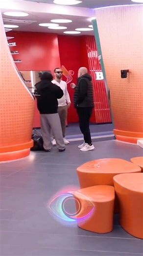 DigitAlb on Instagram: "Një ditë e “qetë” në shtëpi 🔥 Pak a shumë sepse më shumë, gjithçka ndodh e shikoni 24/7 LIVE në DigitAlb Tokësor, Satelitor dhe me Aplikacionin DigitAlb në çdo vend të botës, me dy kanale të dedikuara, nr. 8 dhe 9."