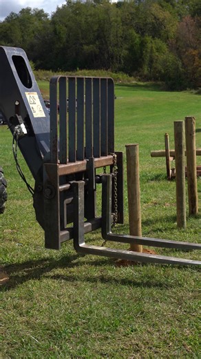 We’re gearing up for an action-packed day of fencing innovation and hands-on learning this Saturday. 💪 Tony White of White Fencing and Revolution Post Drivers has traveled all the way from New Zealand to share expert techniques, tools, and tips — with a close focus on the details of fence building, including board fence. Kiwi Demo Days showcase the precision and quality of New Zealand fence building, along with the tools and products that make it possible. 📍 Blairsville is up first — but Georg