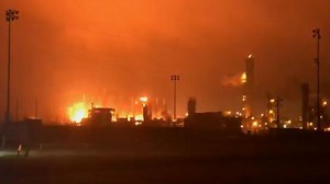 Texas Chemical Plant Blast Injures 3, Causes Extensive Damage To City As Fire Burns