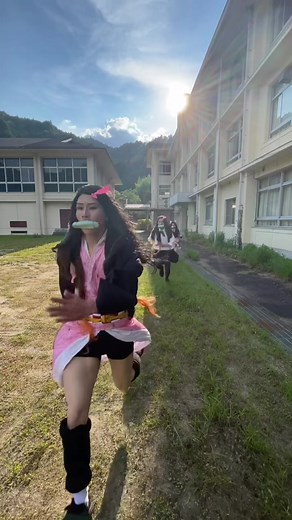真夏の恐怖。3人のねずこ・・・ #桜雲 #tiktok #nezukochan #zenitu #kimetsu_no_yaiba #demonslayer #anime #run #runaway #runnin #鬼滅 #cos #cosplay #fypシ #fypage #funnyy