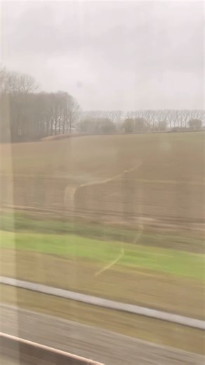 Eurostar Class 373 (e300) speeding through Belgium at 300km/h. #class373 #eurostar