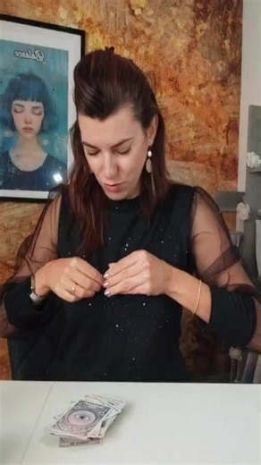 Irène Rust Tarot on Instagram: "Aujourd'hui, j'ai décidé de faire une guidance en live avec vous .les énergies du moment sont profondément intéressantes. Irene-rust.com Pour un tirage avec moi"