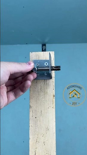 How to Tighten a Clothesline Using a DIY Technique