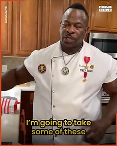 This guy gets his chef friends to turn snacks and fast food into incredible gourmet meals! 🤤🍗 | FOODbible