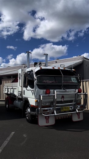 Explore Kenworth Trucks and Transformations on TruckTok