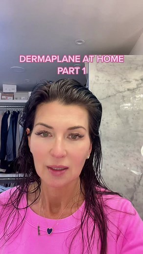 Dermaplaning Tutorial: How to Safely Remove Dead Skin and Peach Fuzz at Home