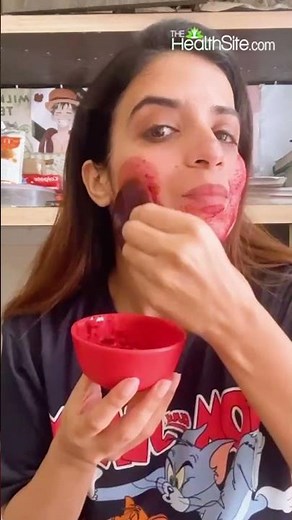 DIY Beetroot Face Mask For Glowing Skin !