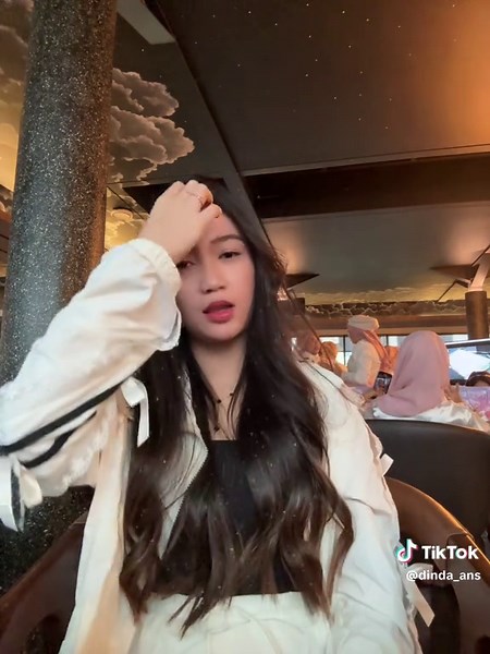 Dinda Anisa's Energetic Dance Moves You Must See