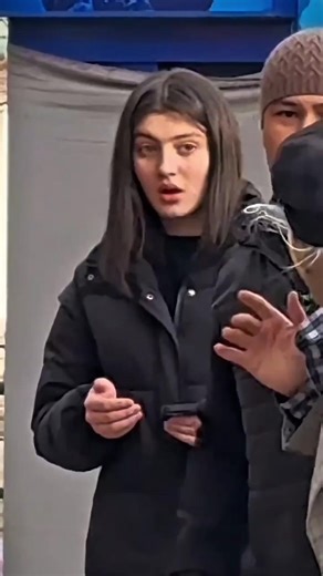 Introducong the "VitaWear SmartBand," a next-generation wearable gadget #shortsfeed​ #trending​ 💥