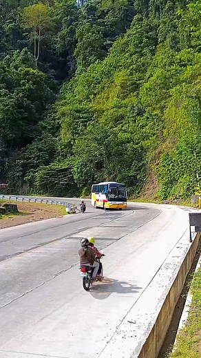 YELLOW BUS LINE A-024 Manufacturer: Zhengzhou Yutong Bus Co., Ltd. Bus Model: Yutong ZK6122HD9 Chassis: Yutong Bus (specific identification number starts with LZYTATE******) Engine: Yuchai YC6L310-20 (Euro 2 Emission Standard) or Yuchai YC6L330-42, depending on refit/update Classification: "Executive Class" #BusSpottingPH #busspotter #MBS #busspotting | MBS•Mindanao Bus Spotter