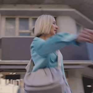 Nu-ți fie frică. ​ Schimbă. ​ Schimbă transportul.​ Învață un alt sport.​ Și chiar dacă nu-ți iese, încearcă din nou. ​ Suntem aici să vorbim despre schimbare.​ https://www.bcr.ro/ro/alegeri-financiare-inteligente ​ #RomaniaInteligentaFinanciar | BCR