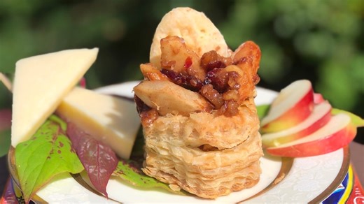 "We live in apple country and our family loves apples," says Maria, who bakes with them often. Her latest creation is something she calls apple puffs, baked apples stuffed in puff pastry. Get her recipe: https://rach.tv/37ZAAj4 | Rachael Ray Show