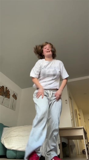 k.r.i.s_dance.off 🍭 (@k.r.i.s_dance.of)’s videos with Ain't Shit - Doja Cat