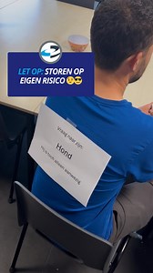 Let op: storen op eigen risico 🚫😉 Maar eerlijk is eerlijk: bij SYMACH houden we wel van een praatje. Werken mag ook gezellig zijn, toch? #symach #palletizing #bagfilling #terneuzen #theblueteam #jointheblueteam #werkenbijsymach #symacharoundtheworld #grappig | SYMACH