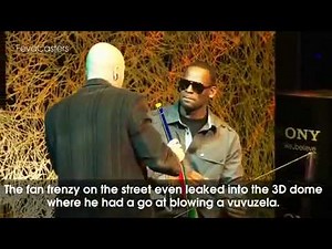 R.Kelly at the 3D Sony World (interviewed & play Vuvuzela !!)
