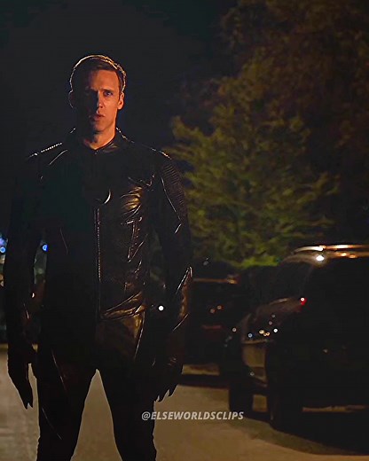 Flash vs Zoom: La Carrera Definitiva entre Héroes