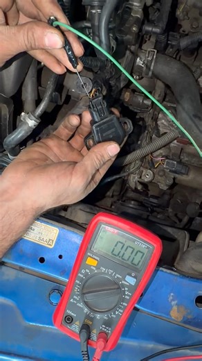 Easy way to Check tp sensor wiring & output check on multimeter 💯 tips #AutoElectrician #CarRepair