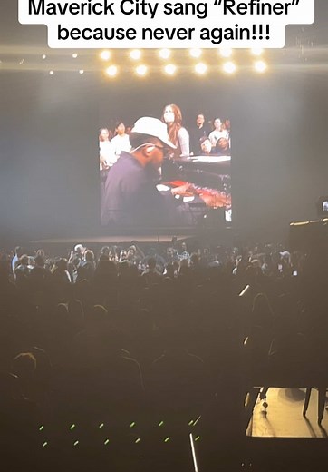 Maverick City Music Concert Experience: Refiner Song