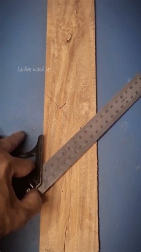 How to Make a Strong Locked Miter Joint | Woodworking Tips #shorts
