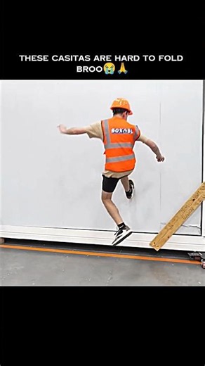 This boxabl casita is hard to fold broo😭🙏 ‪@rug‬ ‪@BOXABL‬