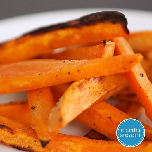 454K views · 201 reactions | Looking for an easy and healthy snack? Look no further! https://trib.al/6wsNrsh | Martha Stewart | Facebook