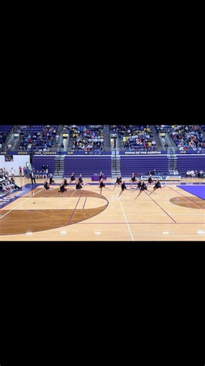 State Jazz 🥈 Love the expression and execution of this jazz routine. These girls fought and gave it all they got! So proud of their growth and evolution of this incredible routine. Way to go Tigers! Choreography: @bre.choreography @tnguyen.choreography Music: @florenceandthemachine Costume: @rdk_designs_sd | Harrisburg Tigers Dance Team